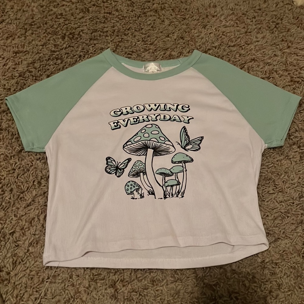 Cute Cropped Shirt